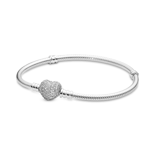 Brazalete Pandora Moments cadena de serpiente con broche de corazón centelleante