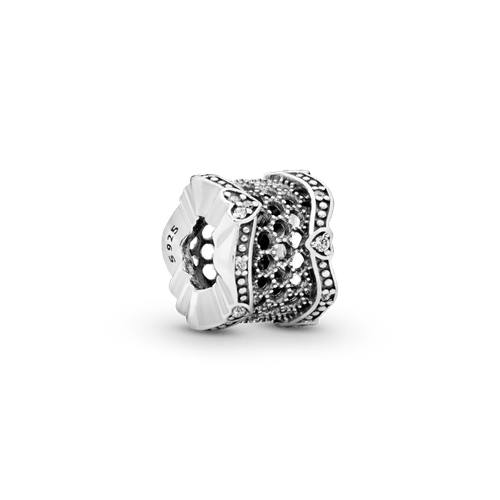 Charm Separador Con Encaje De Pavé Y Corazones
