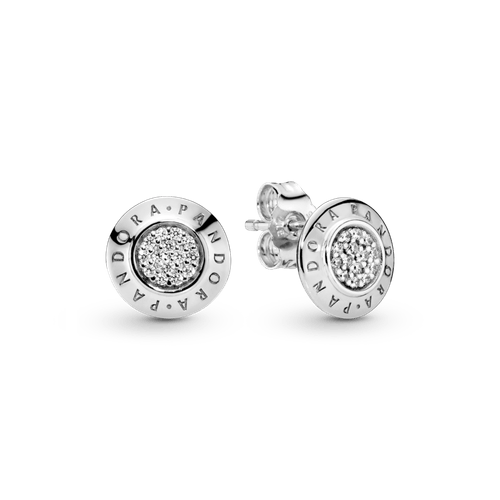 Aros de botón deslumbrantes con el logotipo Pandora