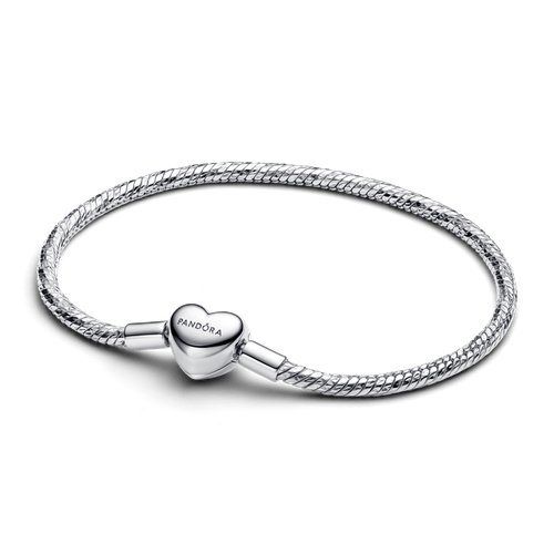 Brazalete de Cadena de Serpiente Facetado con Broche de Corazón Plateado