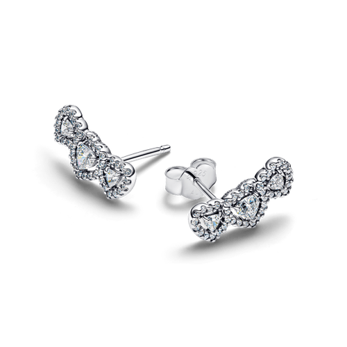 Aretes de Botón Trilogía de Corazones con Halo