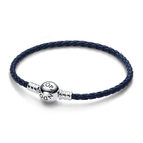 Brazalete de Cuero Trenzado Azul con Cierre Redondo de Pandora Moments